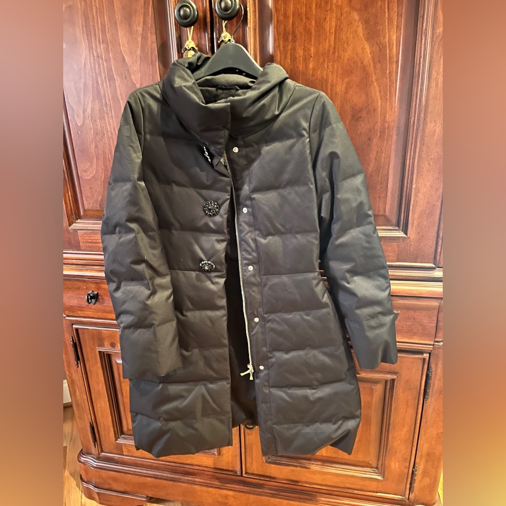 Kate Spade Elegant Jewel Button Black Puffer Coat w/Bow on Back (Like New) - Picture 6 of 14